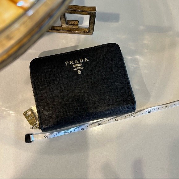 Prada Zip Saffiano Nero Black Wallet - Picture 9 of 11